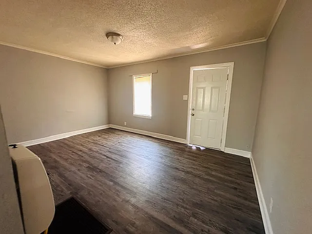 1 bed, 725 sqft, $695 — Photo 2