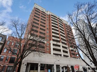 828 W Grace St APT 510, Chicago, IL 60613