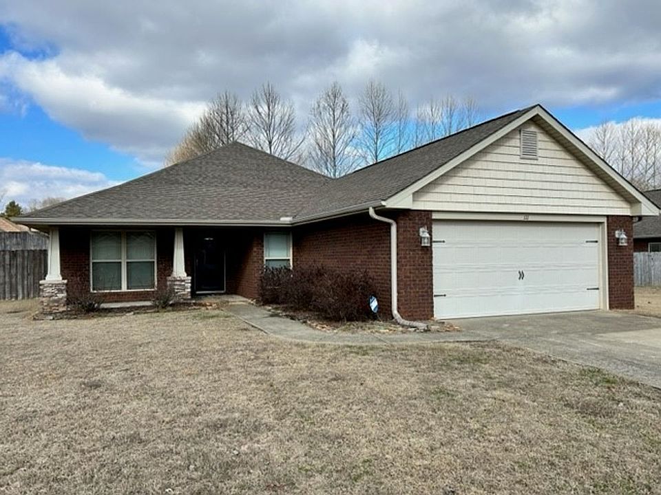 1st image of 111 Maggie Bell Ln