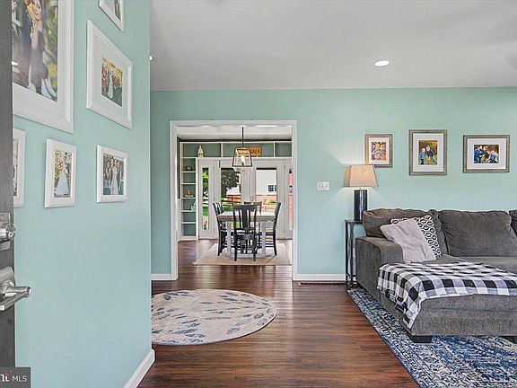 5th image of 2703 Grubb Rd