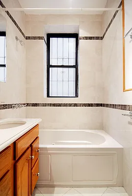 Rented by WAM Partners - William Moses Co. | media 77