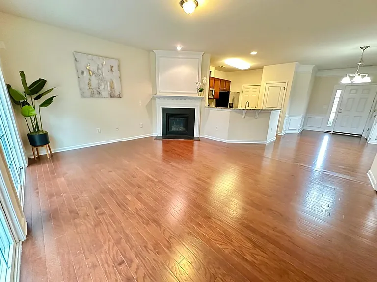 1143 Kingston Grove Dr — Photo 21