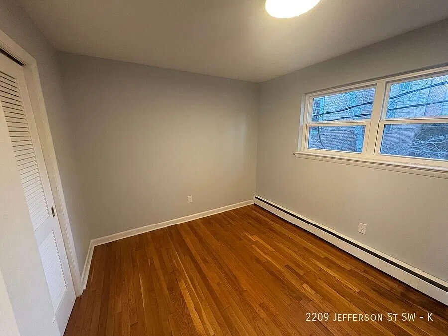 Modern 2BR / 1BA Near Downtown Roanoke! — Photo 3