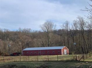 4645 Winfield Rd, Winfield, WV 25213