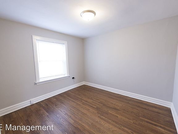 4th image of 4929 Oleatha Ave APT 2E