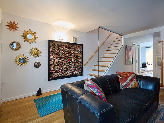 4th image of 2576 Frederick Douglass Blvd #B