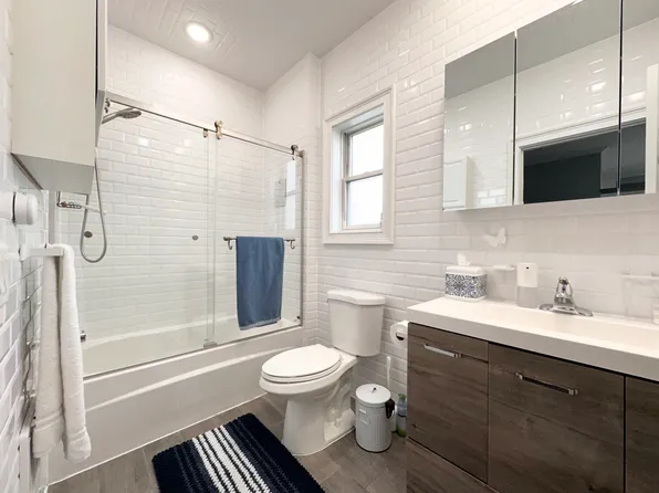 37 Spruce Street image 18 of 25