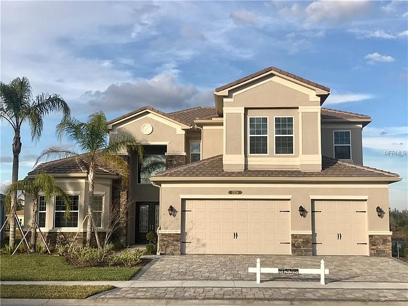 1st image of 2724 Coco Palm Cir