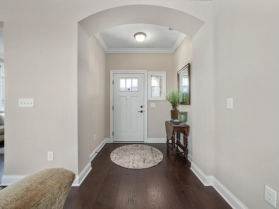 3rd image of 10326 Tipperary Dr