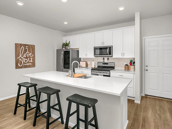 5th image of 13726 Vispo Way