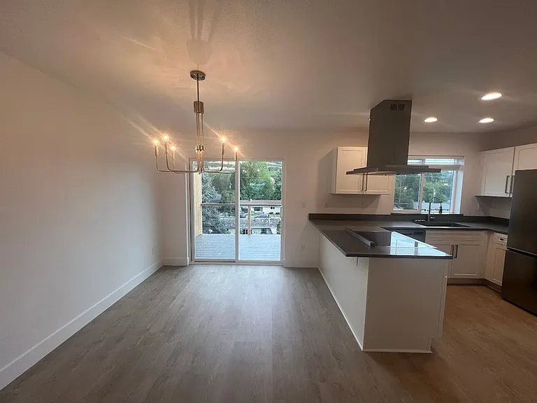 2509 Jordan St — Photo 1