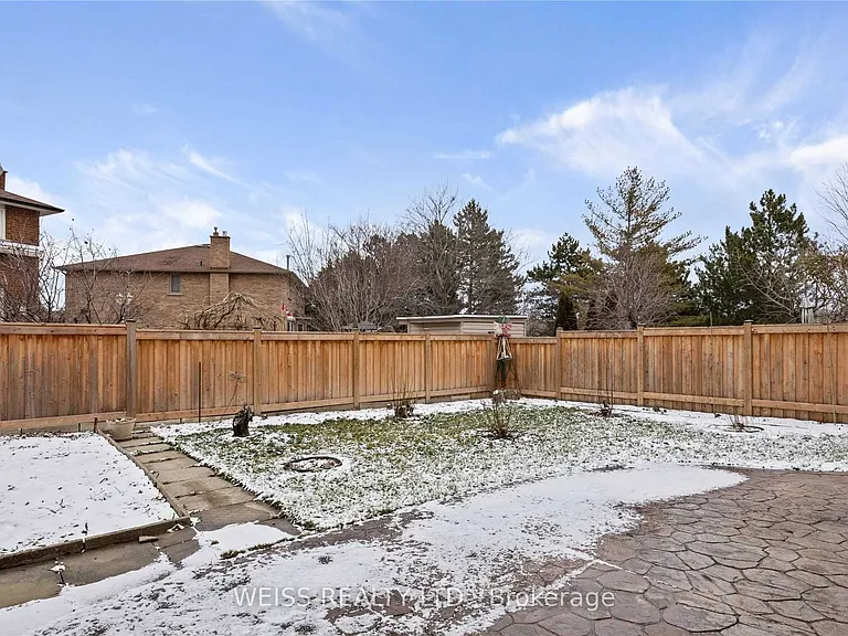 122 Torii St — Photo 19