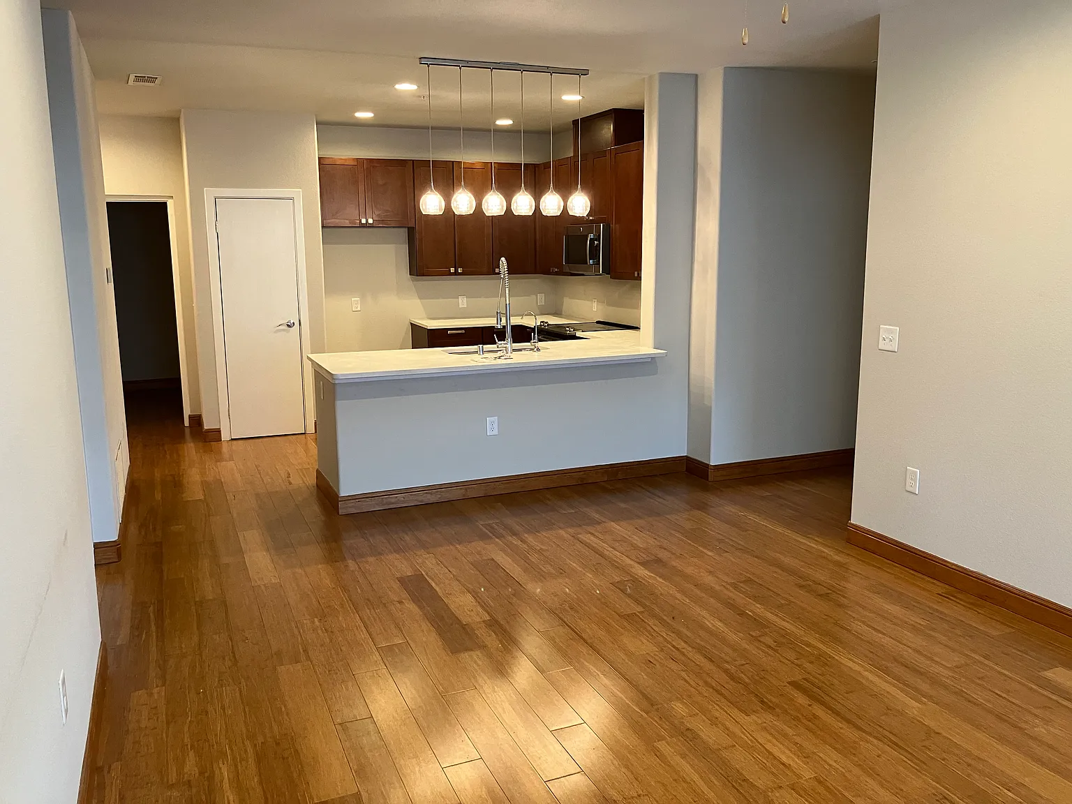 2 bed, 1212 sqft, $1,850 — Photo 2