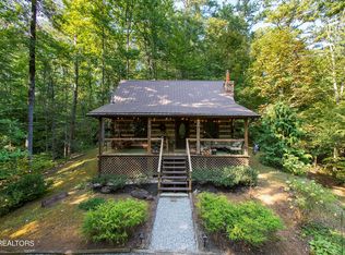 246 Deer Run Dr, Maryville, TN 37803