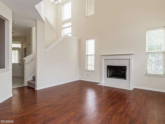 3rd image of 2966 White Thorn Cir