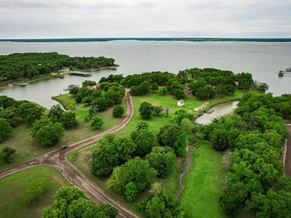 14025B Whatley Dr, Streetman, TX 75859