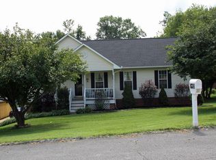 945 Sioux Trl, Greeneville, TN 37743