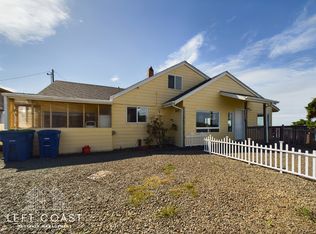 1033 NW Inlet Ave, Lincoln City, OR 97367