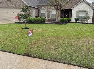 106 Gracie Ln, Lumberton, TX 77657