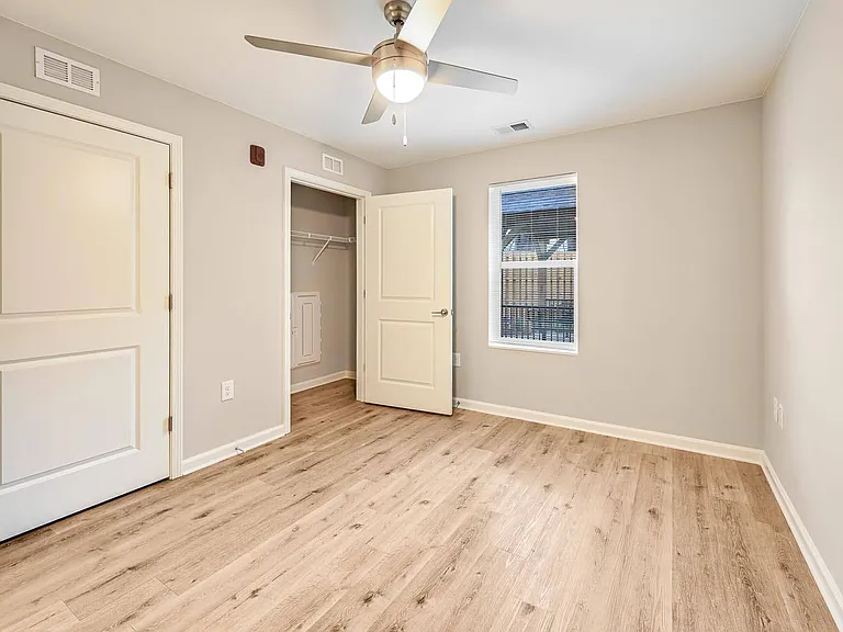 Hawkins Pointe — Photo 12