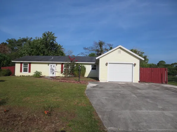 782 NW Selvitz Road, Port St Lucie, FL 34983