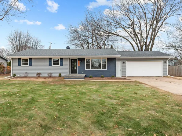 1309 Lakeview Ln, Menasha, WI 54952