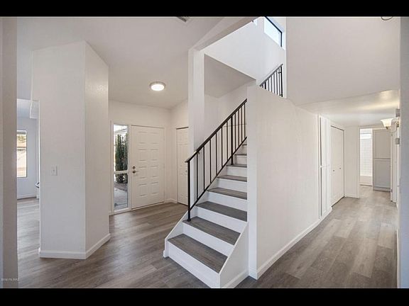 2nd image of 1649 W Oak Hollow Dr