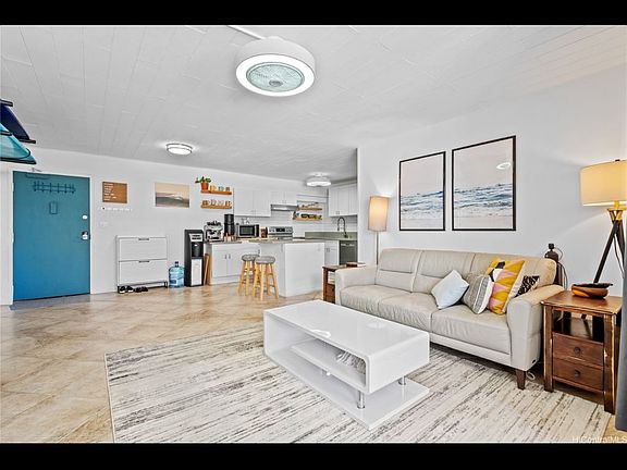 5th image of 225 Kaiulani Ave #8XX