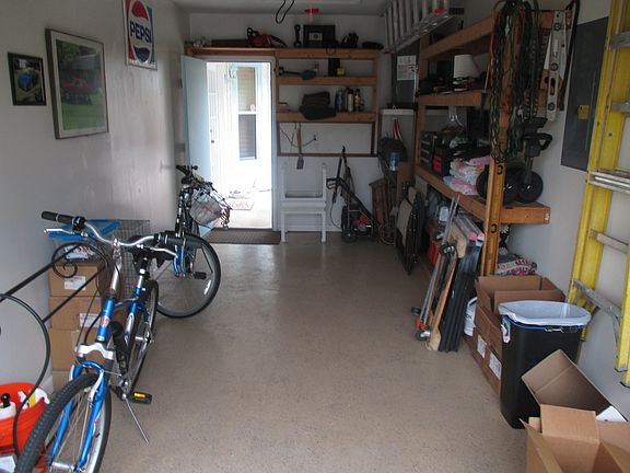 3rd image of 5601 Longleaf Dr