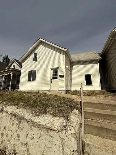 353 Sherburne Ave Photo 1