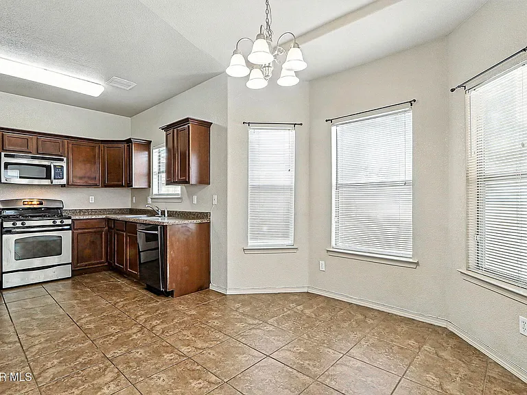 4746 Joseph Rodriguez Dr — Photo 11
