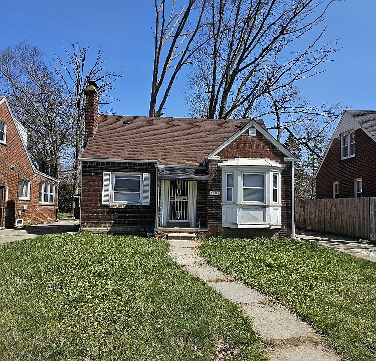 5786 Neff Ave