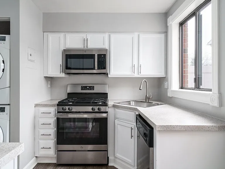 Hathaway Farms Townhomes at Northampton — Photo 64