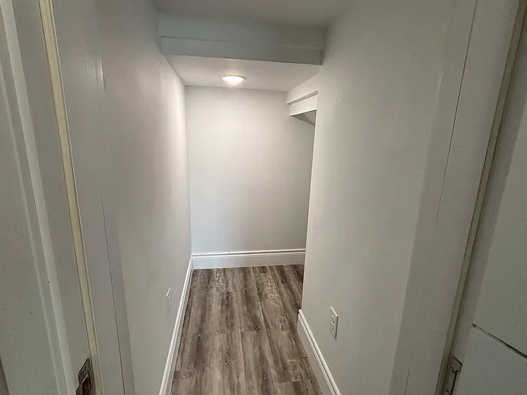 2049 Greenbriar Ter #2049 — Photo 10