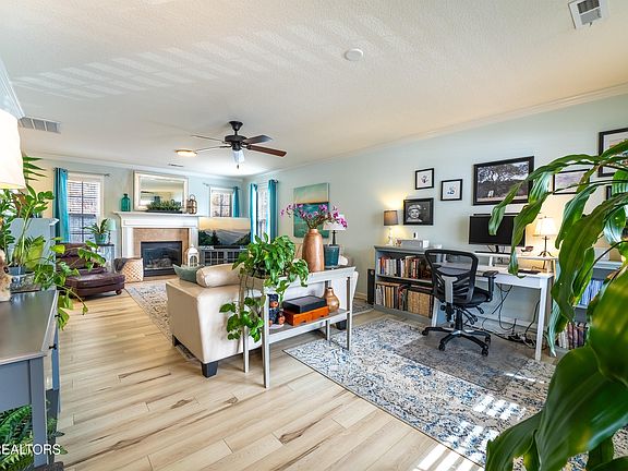 3rd image of 1118 Gilbert Station Ln