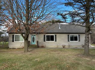 20151 33 Mile Rd, Armada, MI 48005