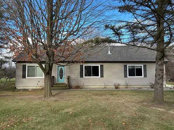 20151 33 Mile Rd, Armada, MI 48005