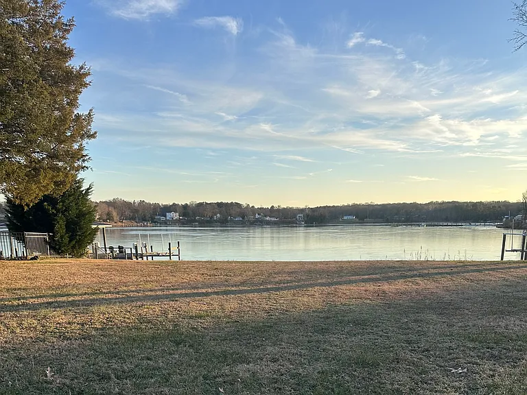 Burnt House Point — Photo 11