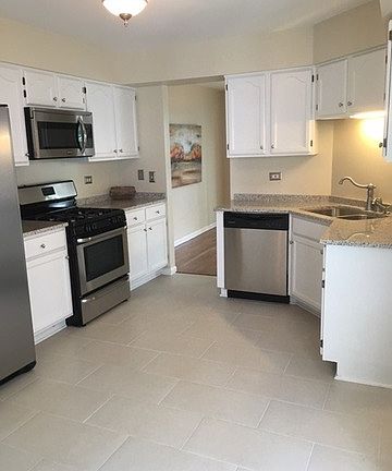 4th image of 340 Stillwater Ct #340