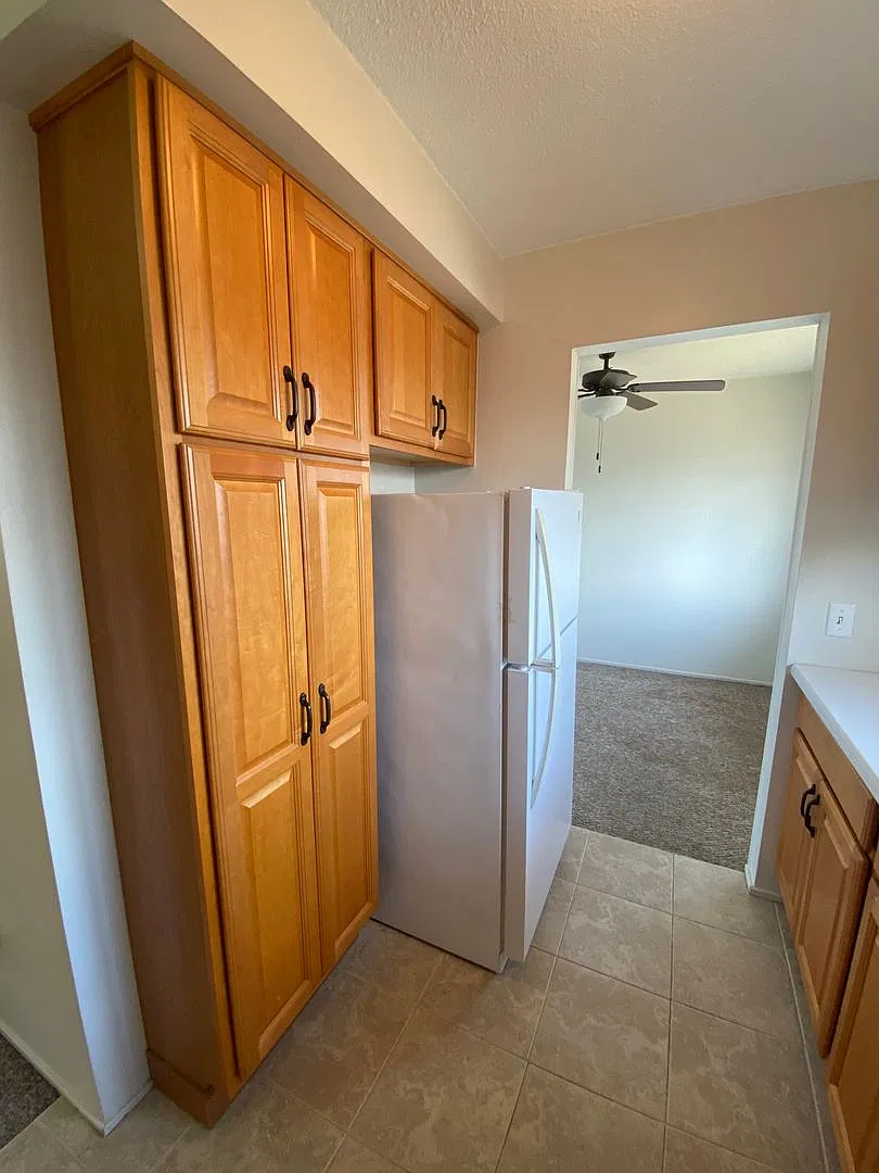 Barbara Manor — Photo 1