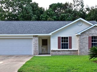 6401 Dove Ln, Ocean Springs, MS 39564