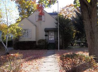 17 Curry Rd, Hastings On Hudson, NY 10706