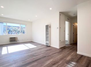 6452 Orange Ave APT 3, Cypress, CA 90630