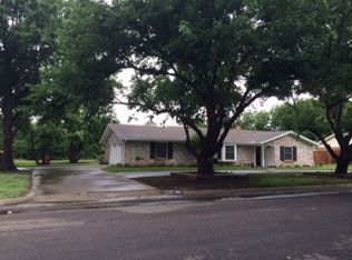 307 Brookhollow St, Decatur, TX 76234