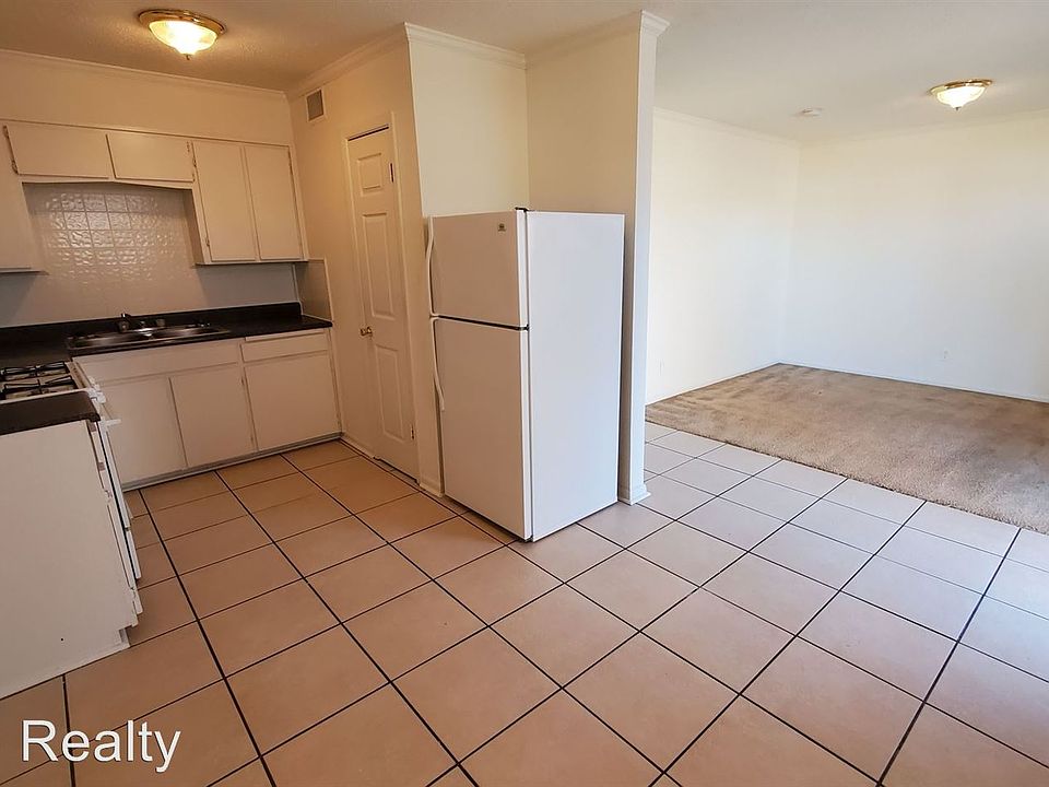 1st image of 2618 10th Ave APT 16