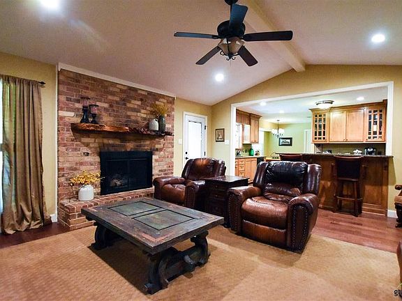 4th image of 14993 Willowwood Dr