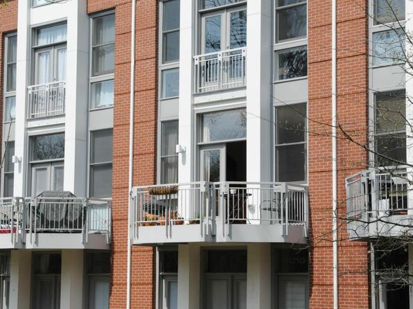 2010 N Westmoreland St