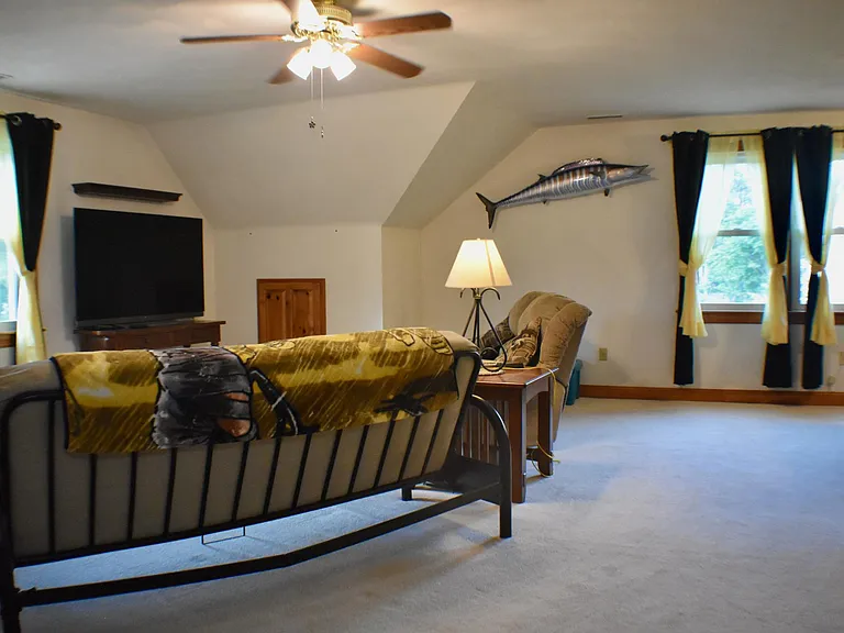413 Southern Oak Dr — Photo 36