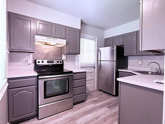 5th image of 9835 Green Valley Dr