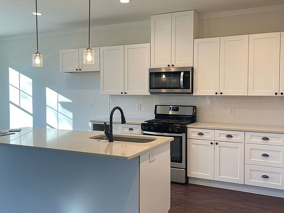 5th image of 70 Easonville Park Dr #813DY8